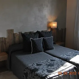 Hotel Santa Barbara, Sant Corneli